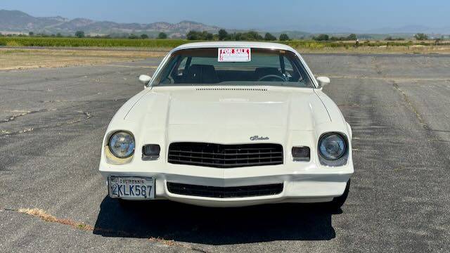 Chevrolet-Camera-1980-white-8
