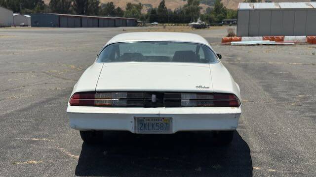 Chevrolet Camera  1980 white