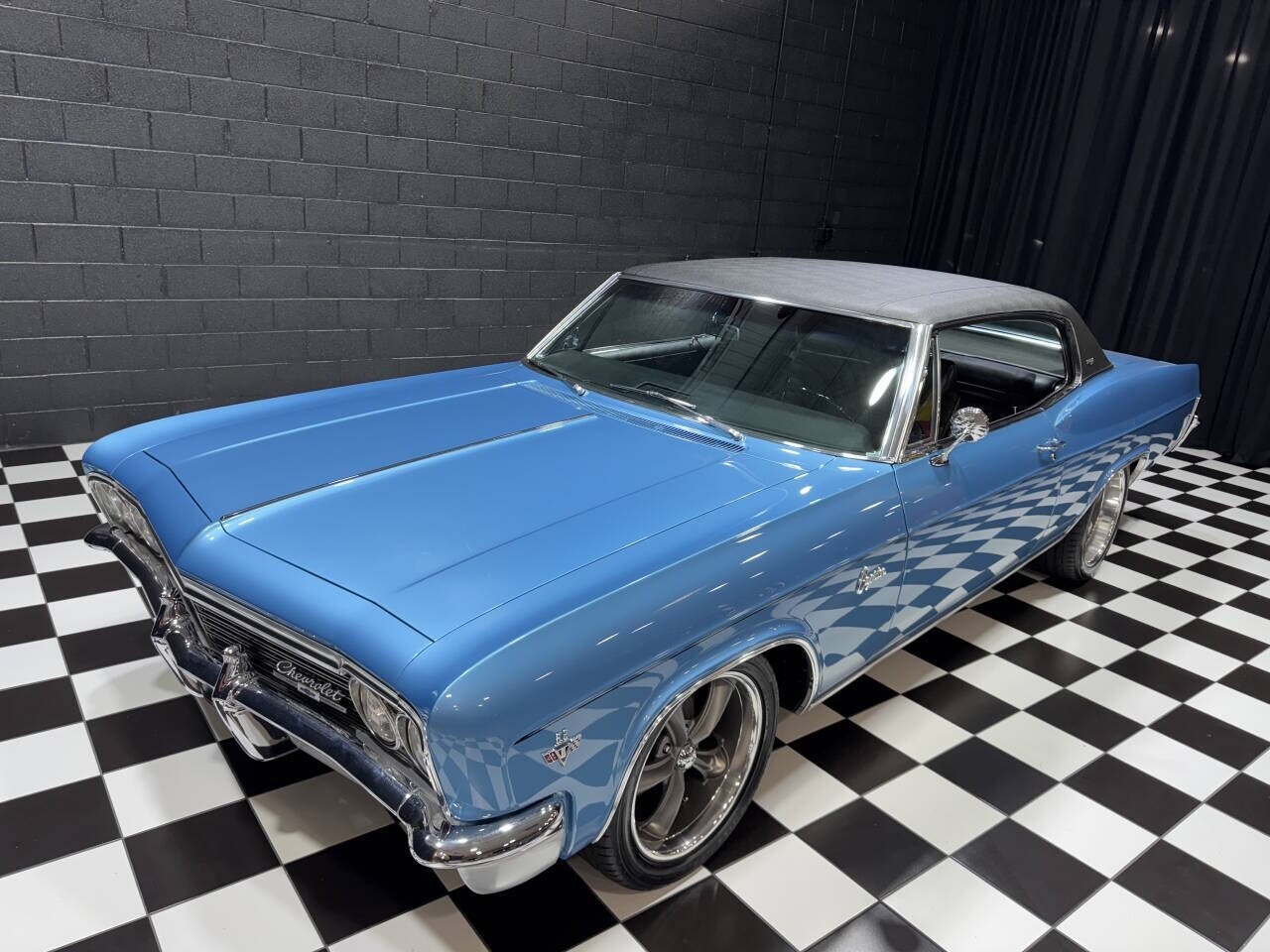 Chevrolet-Caprice-1966-Coupe-16