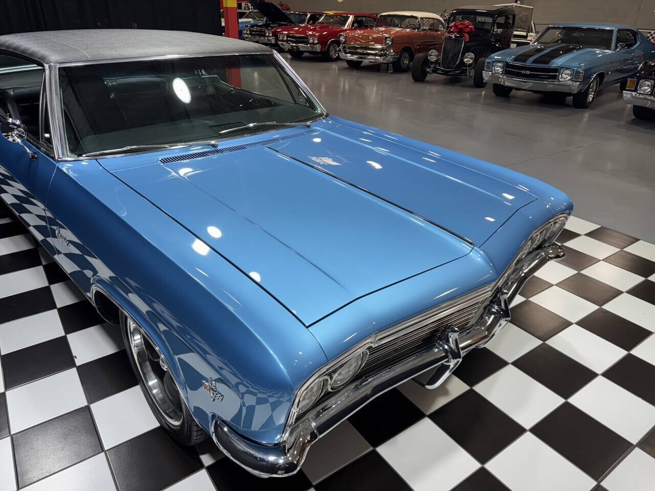 Chevrolet-Caprice-1966-Coupe-18