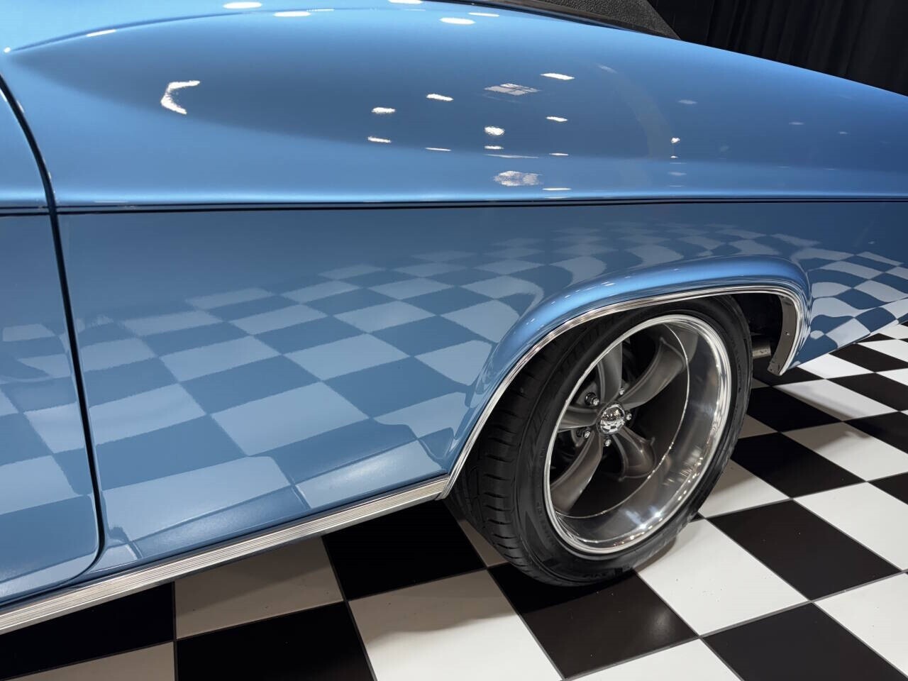 Chevrolet-Caprice-1966-Coupe-22