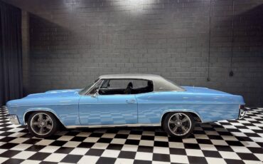 Chevrolet-Caprice-1966-Coupe-9