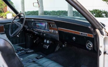 Chevrolet-Caprice-1968-2-Door-20