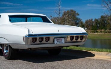 Chevrolet-Caprice-1968-2-Door-30