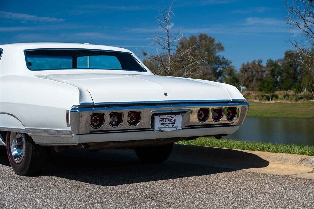 Chevrolet-Caprice-1968-2-Door-30