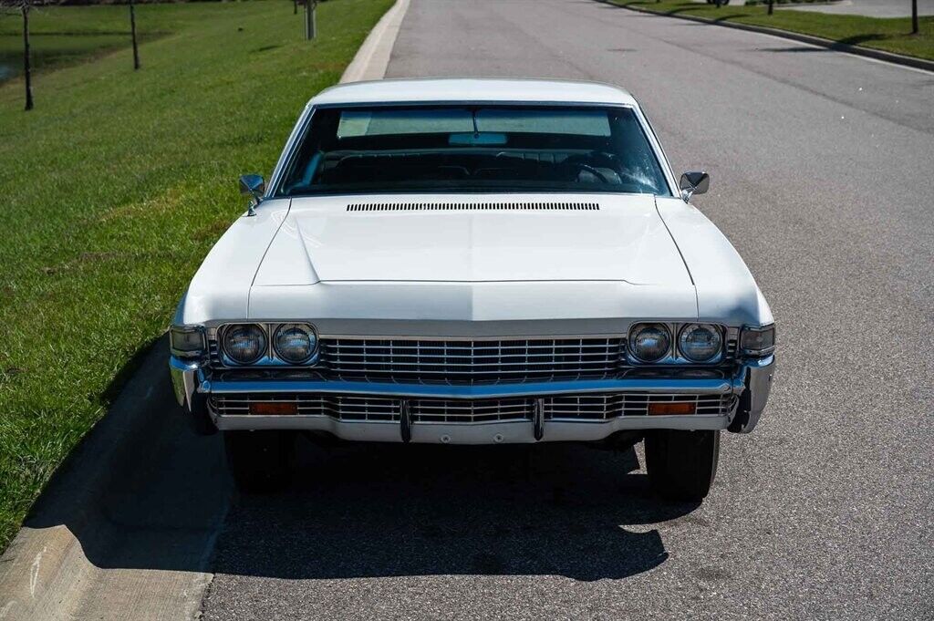 Chevrolet-Caprice-1968-2-Door-4