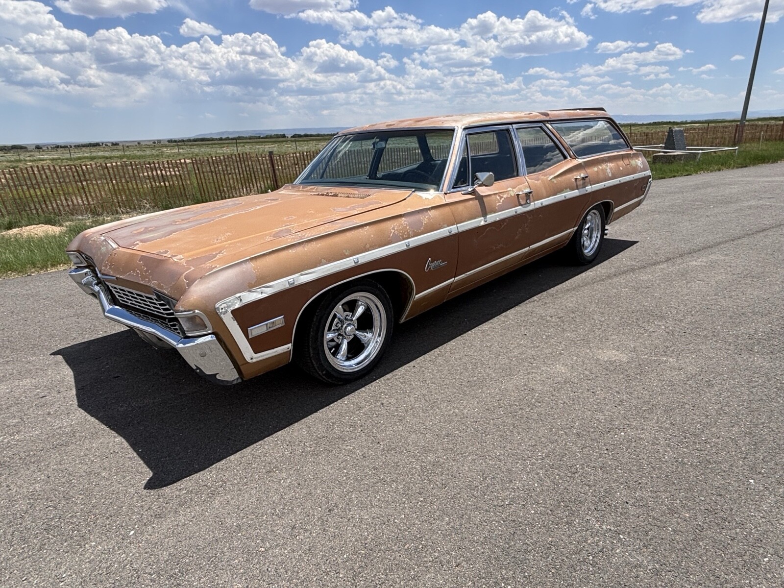 Chevrolet-Caprice-1968-Wagon