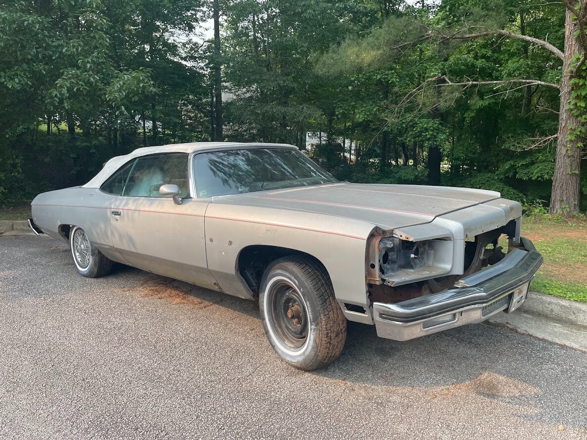 Chevrolet-Caprice-1975-Convertible-1