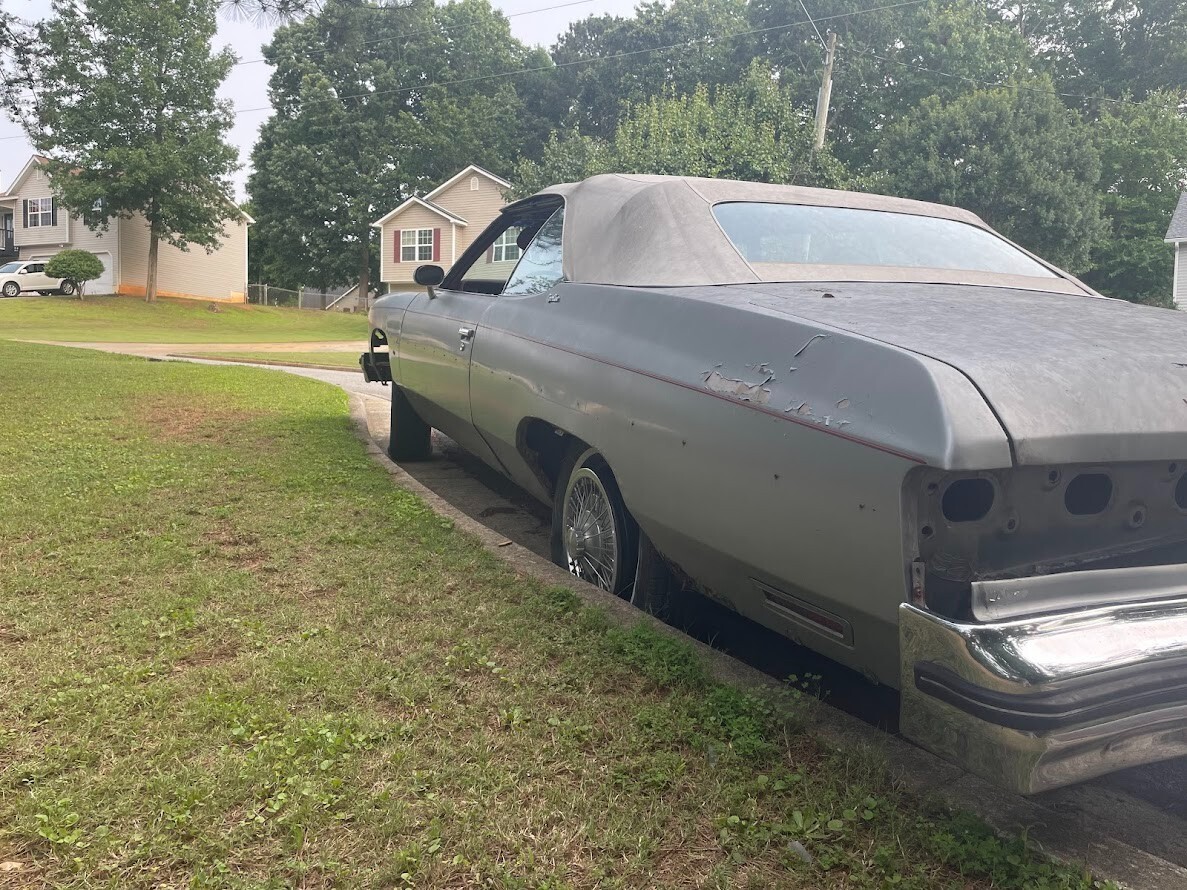 Chevrolet-Caprice-1975-Convertible-13
