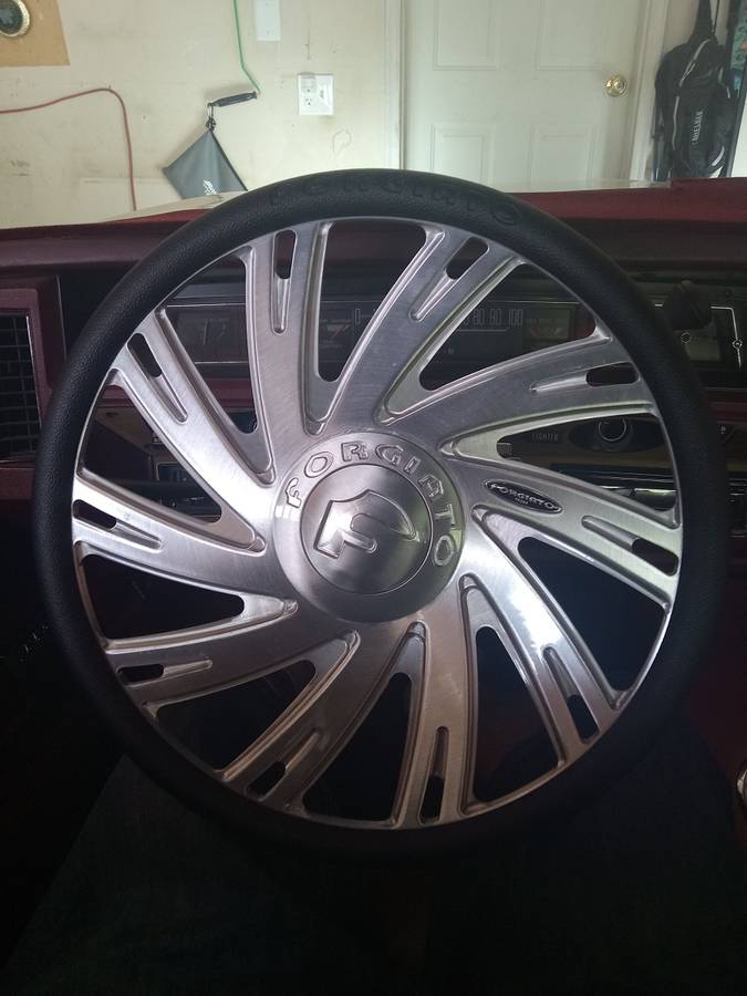 Chevrolet-Caprice-1975-white-14