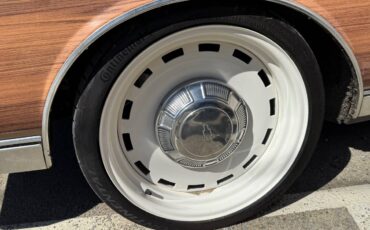 Chevrolet-Caprice-1984-custom-1