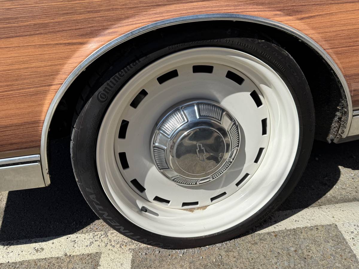 Chevrolet-Caprice-1984-custom-1