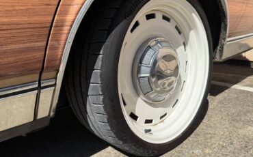 Chevrolet-Caprice-1984-custom-4