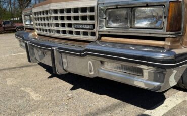 Chevrolet-Caprice-1984-custom-6
