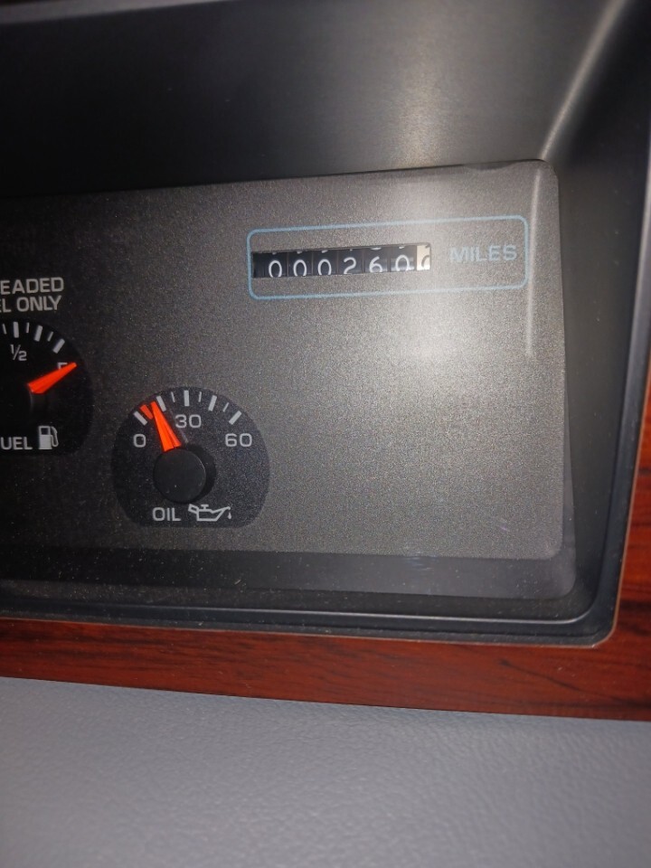 Chevrolet-Caprice-1991-Sedan-1