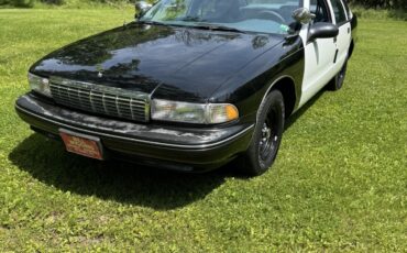 Chevrolet-Caprice-1995-Sedan-1