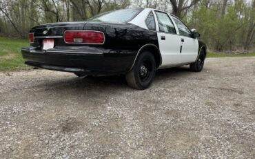 Chevrolet-Caprice-1995-Sedan-15