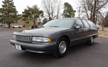 Chevrolet-Caprice-base-1991-10