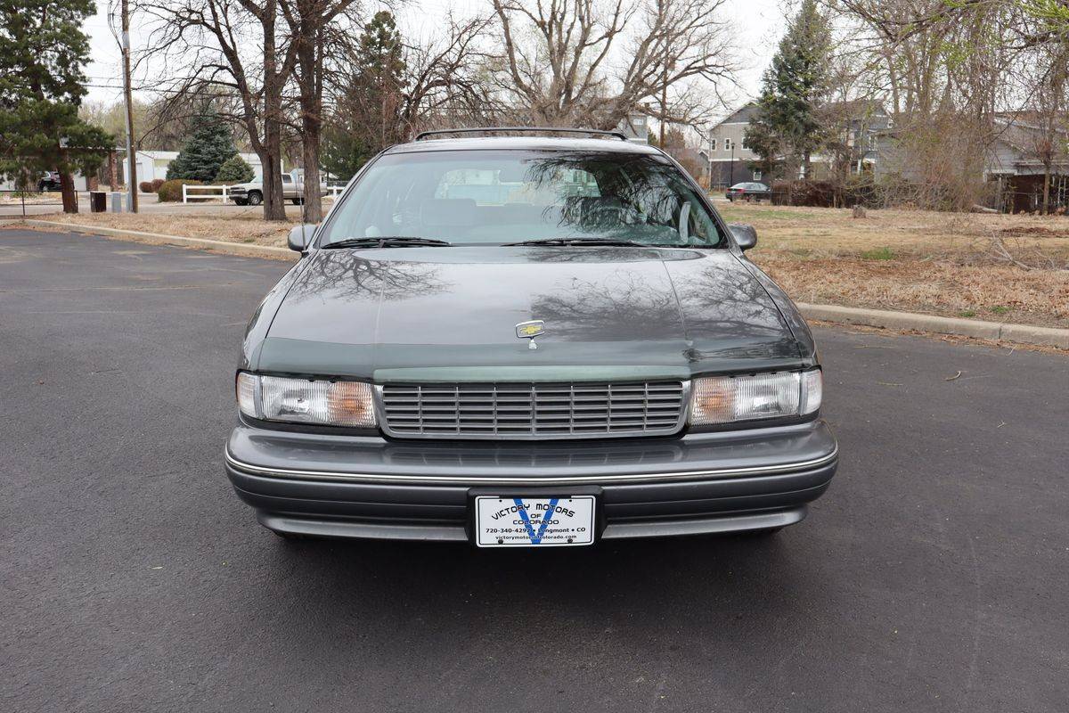 Chevrolet-Caprice-base-1991-12