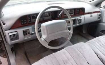 Chevrolet-Caprice-base-1991-13