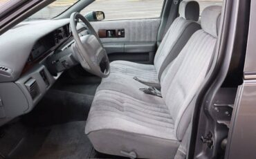 Chevrolet-Caprice-base-1991-16