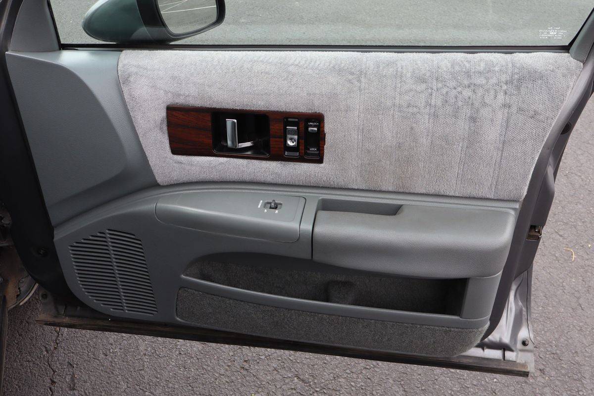 Chevrolet-Caprice-base-1991-21