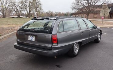 Chevrolet-Caprice-base-1991-4