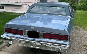 Chevrolet-Caprice-classic-1986-blue-1