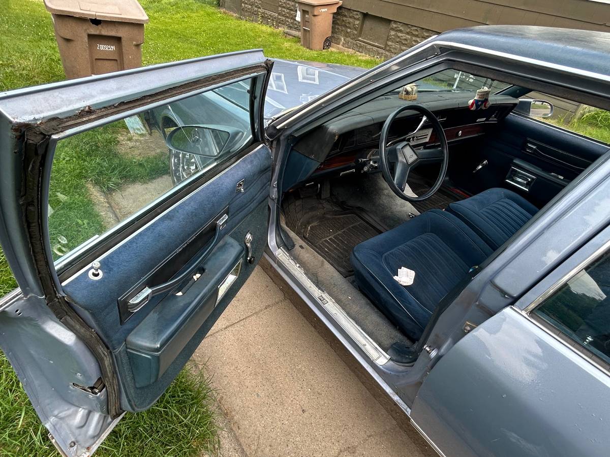 Chevrolet-Caprice-classic-1986-blue-5