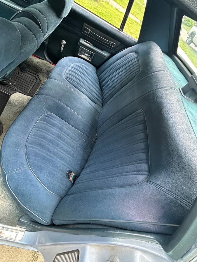 Chevrolet-Caprice-classic-1986-blue-9