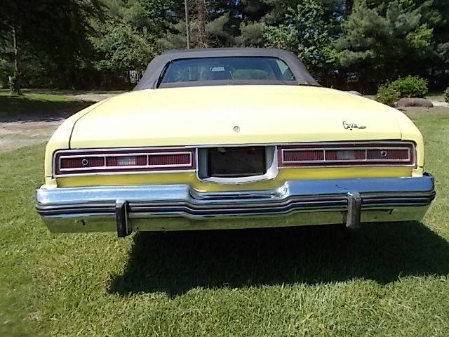 Chevrolet-Caprice-convertible-1974-yellow-19