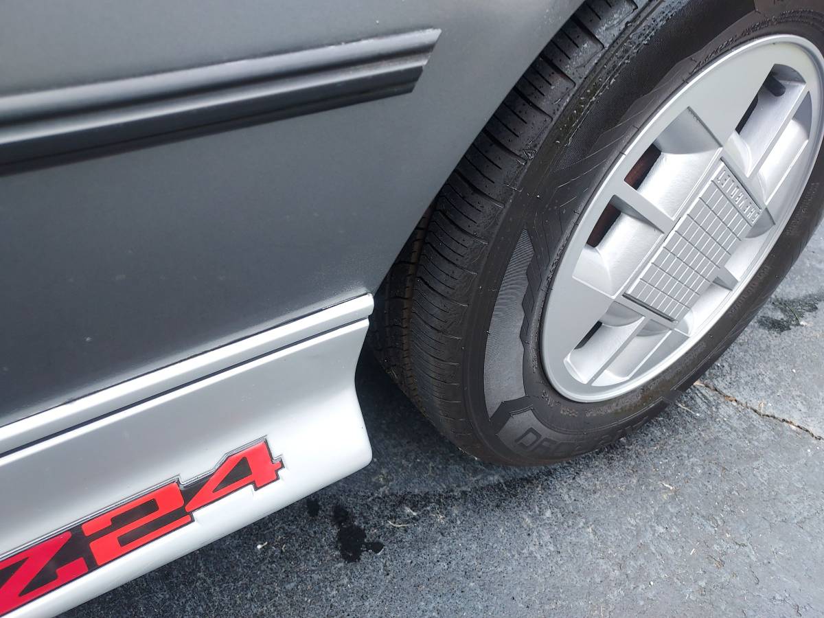 Chevrolet-Cavalier-z24-1988-grey-19