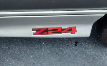 Chevrolet-Cavalier-z24-1988-grey-23