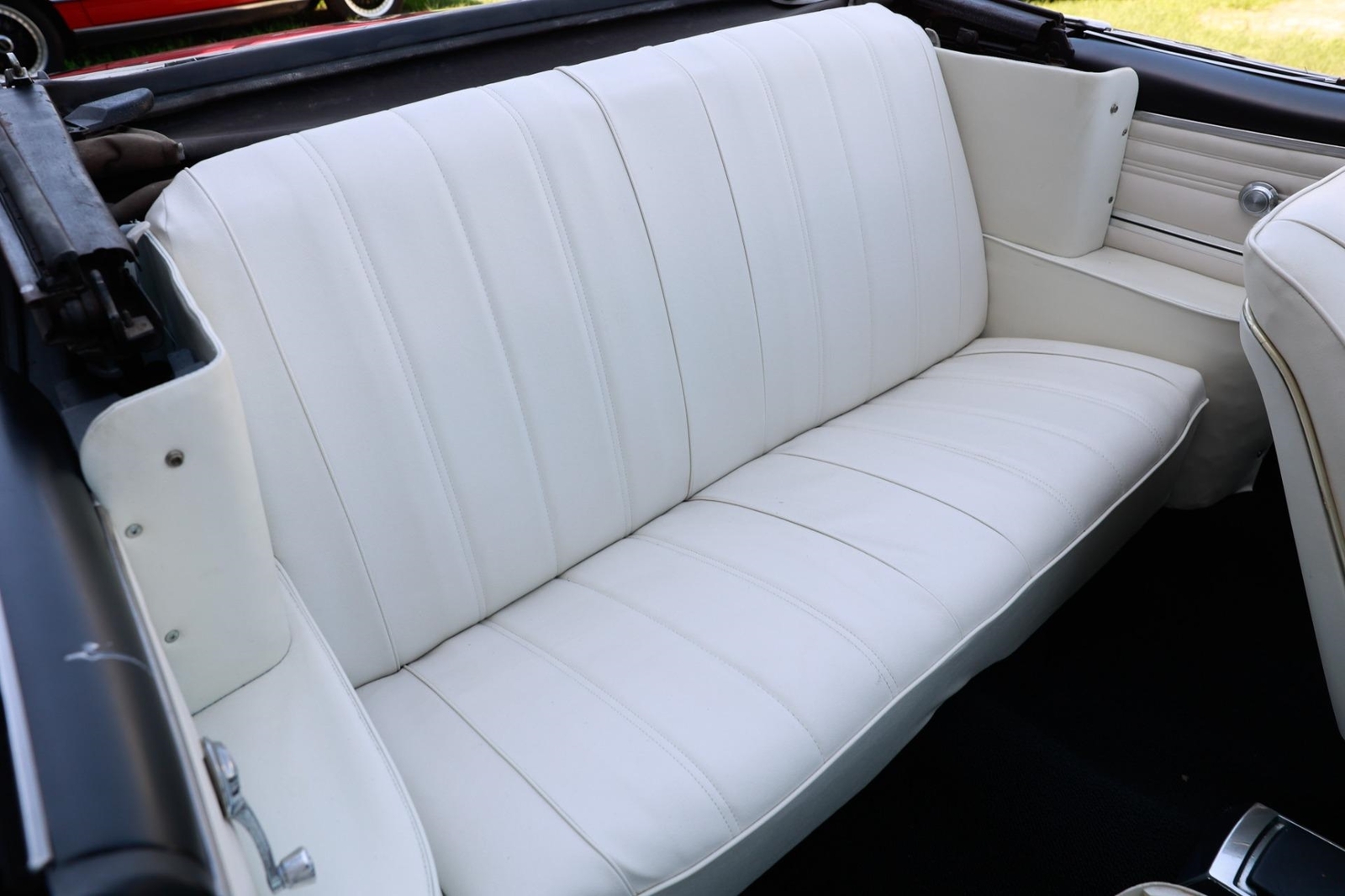 Chevrolet-Chevelle-1966-2-Door-17
