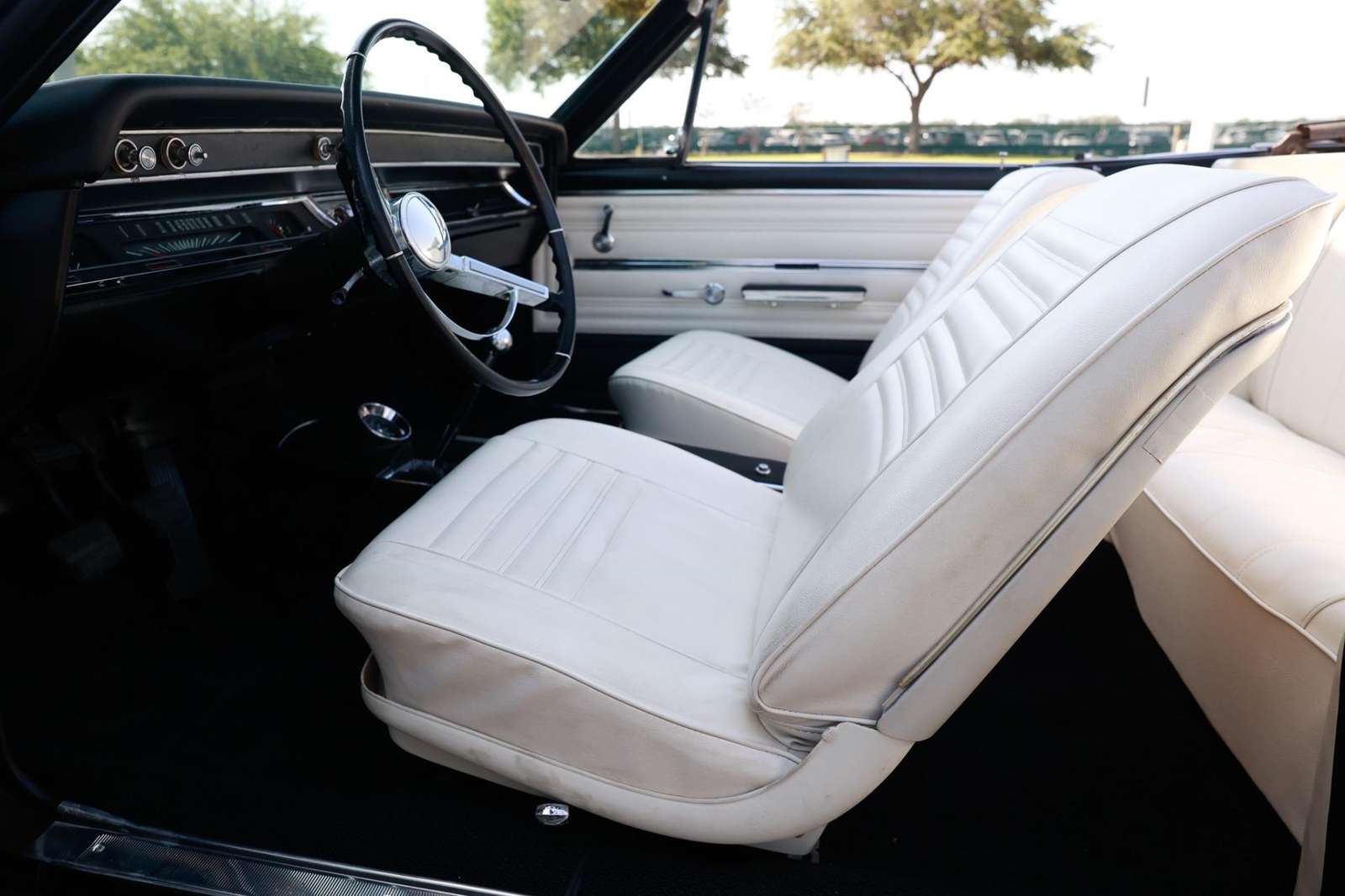 Chevrolet-Chevelle-1966-2-Door-25