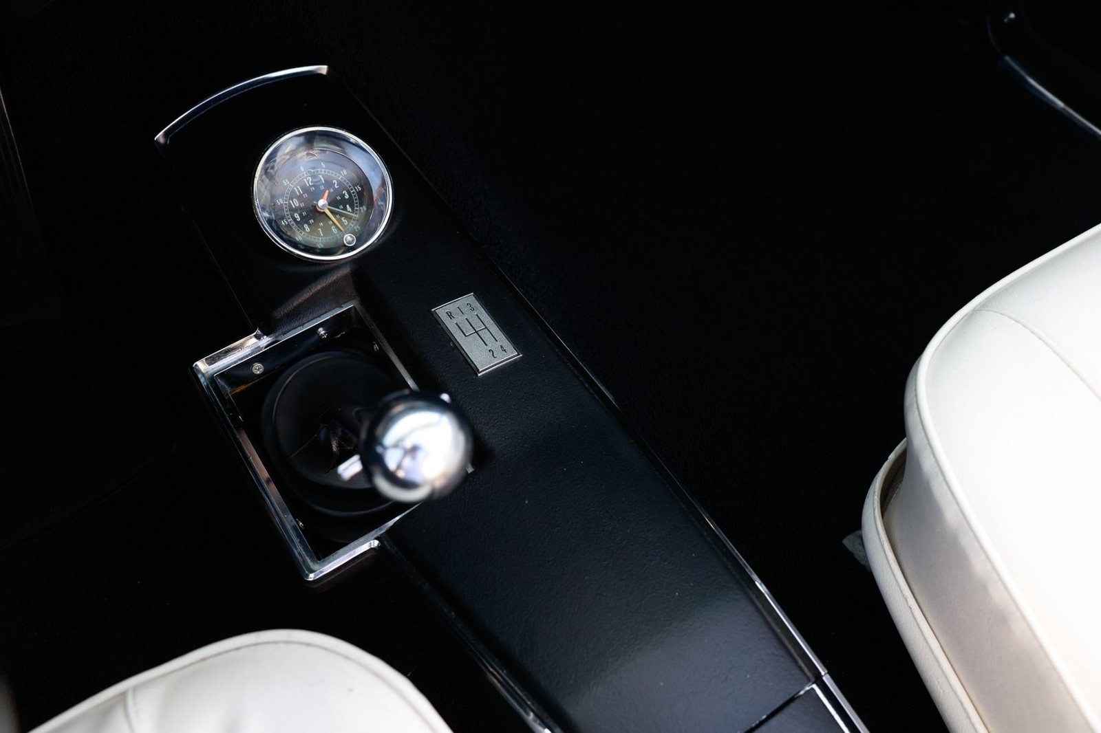 Chevrolet-Chevelle-1966-2-Door-35