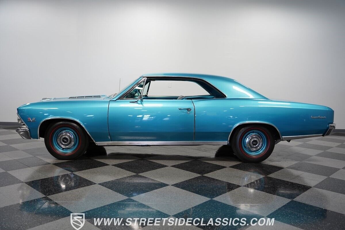 Chevrolet-Chevelle-1966-Coupe-2
