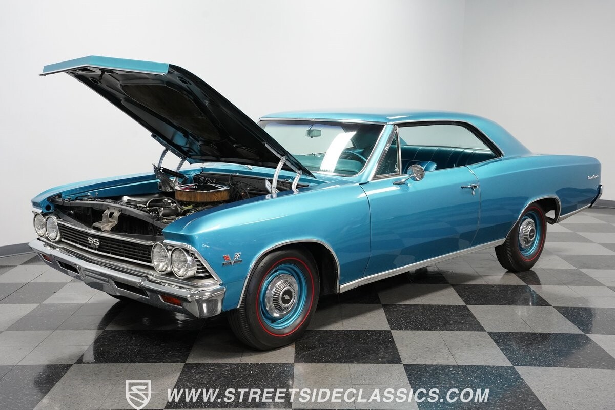 Chevrolet-Chevelle-1966-Coupe-32