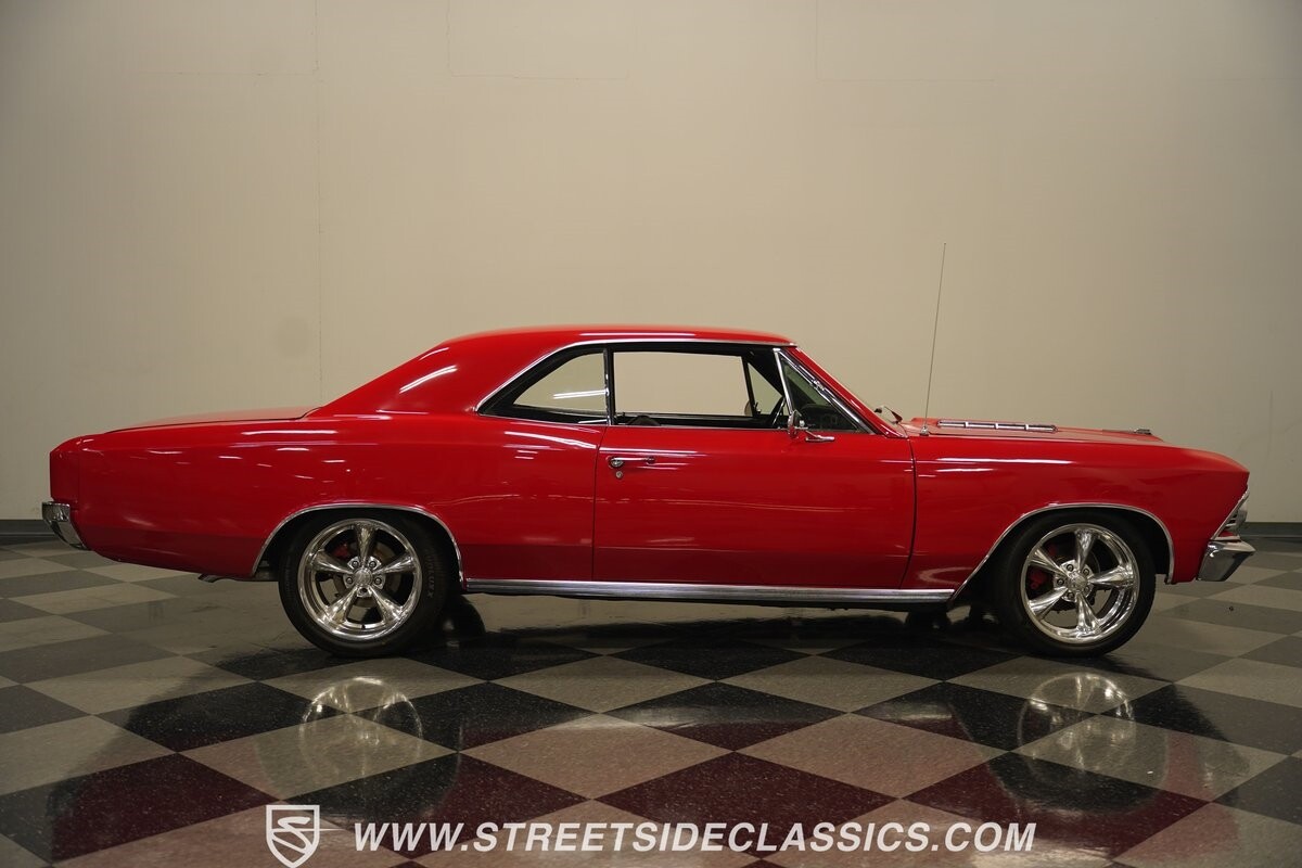 Chevrolet-Chevelle-1966-Hardtop-17