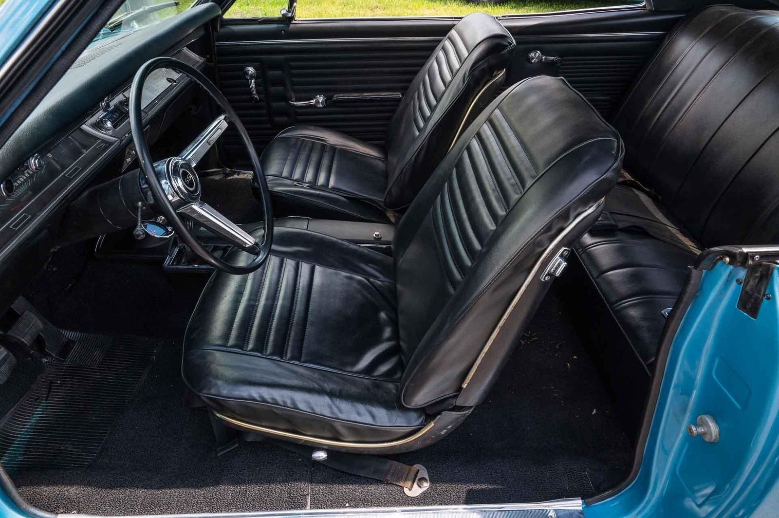 Chevrolet-Chevelle-1967-2-Door-11