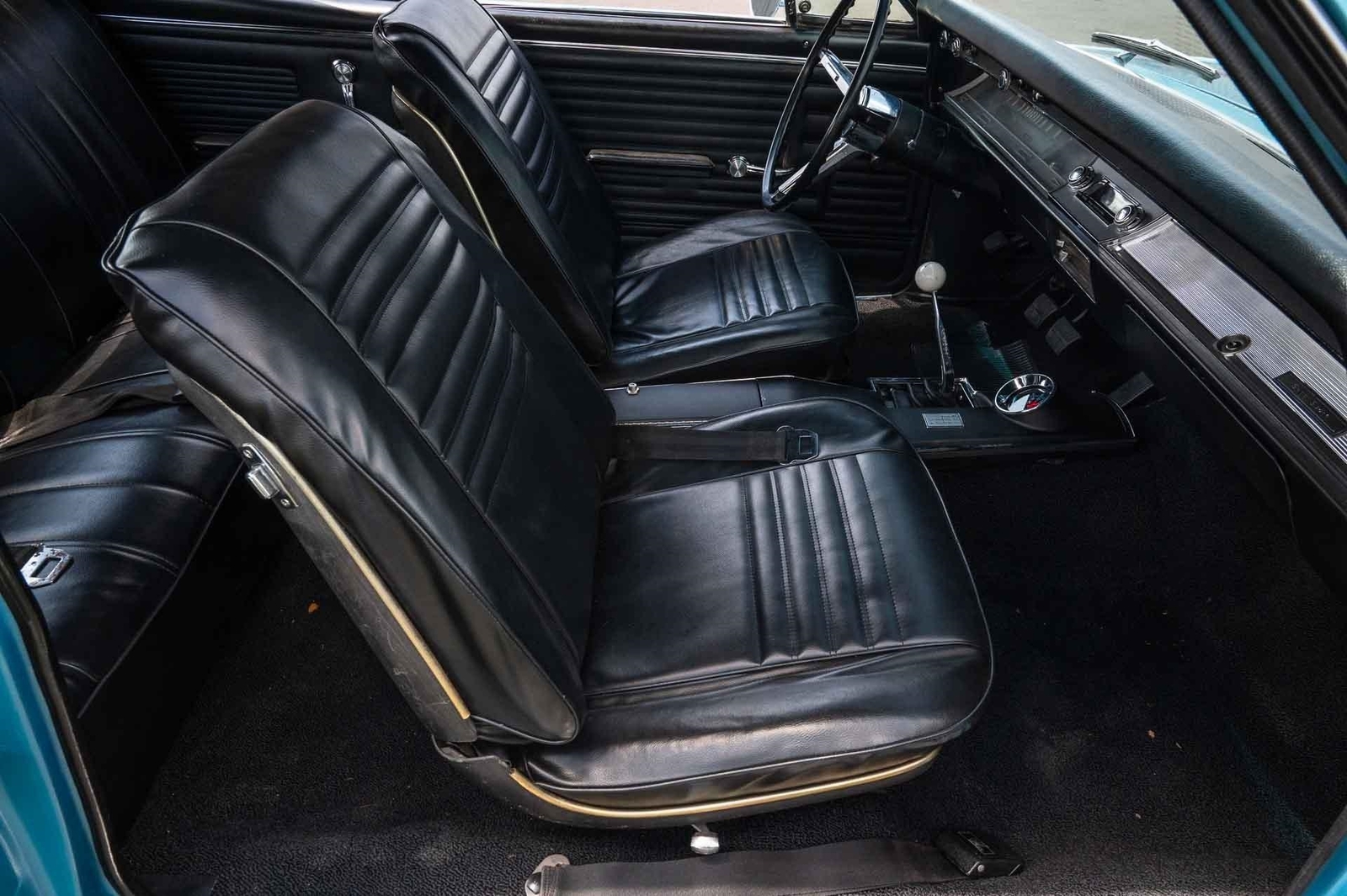 Chevrolet-Chevelle-1967-2-Door-13