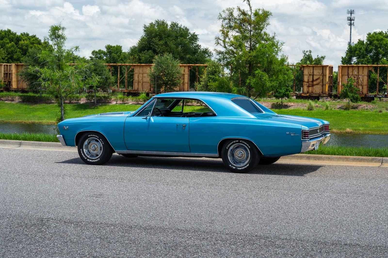 Chevrolet-Chevelle-1967-2-Door-17