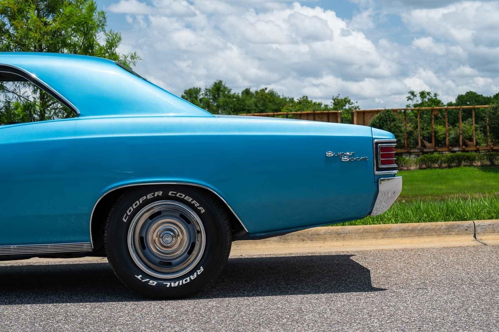 Chevrolet-Chevelle-1967-2-Door-21