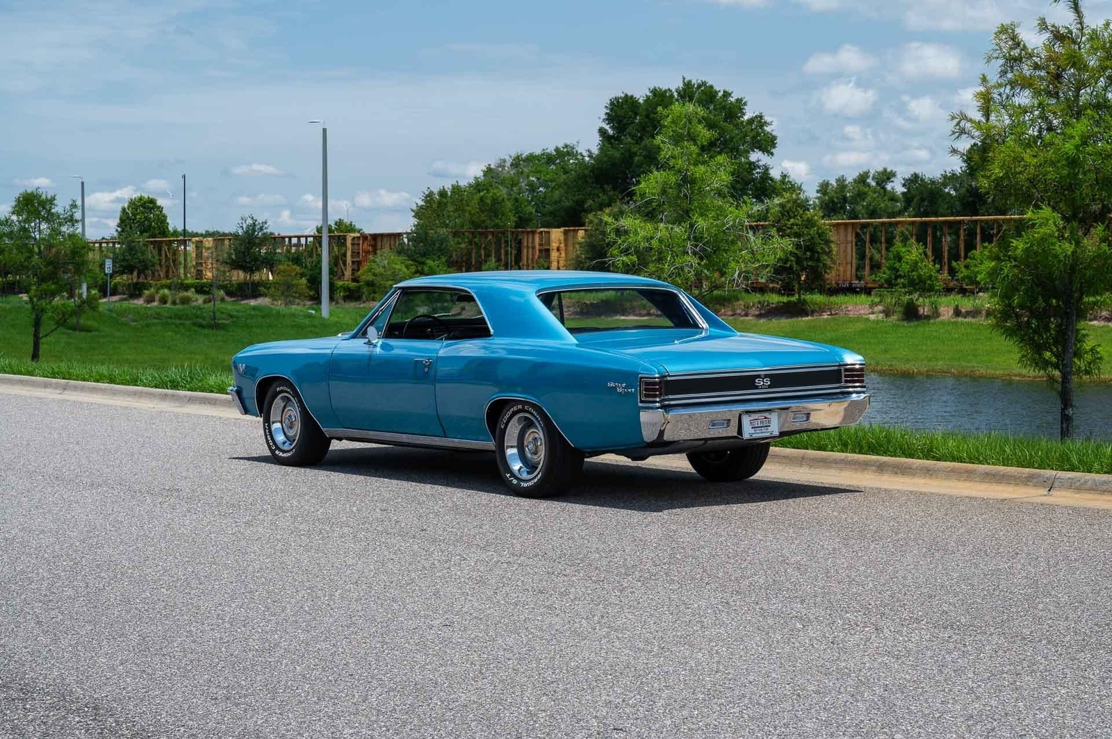 Chevrolet-Chevelle-1967-2-Door-3