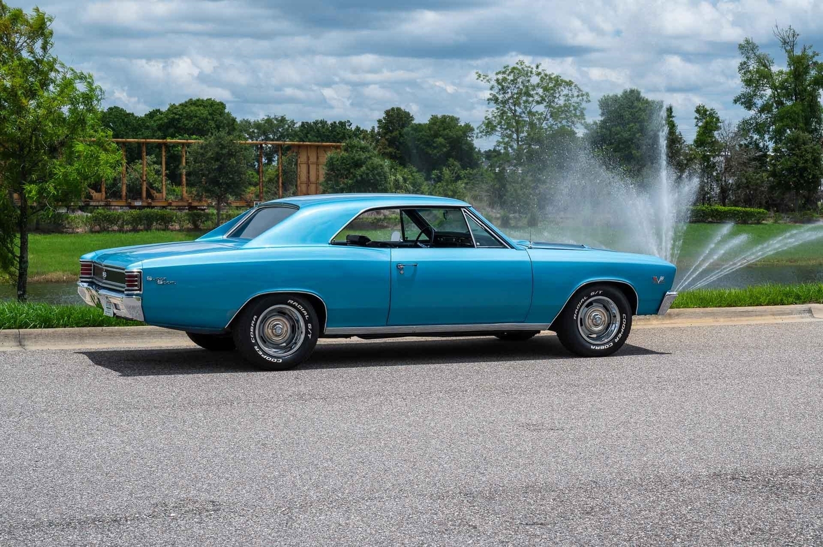 Chevrolet-Chevelle-1967-2-Door-32