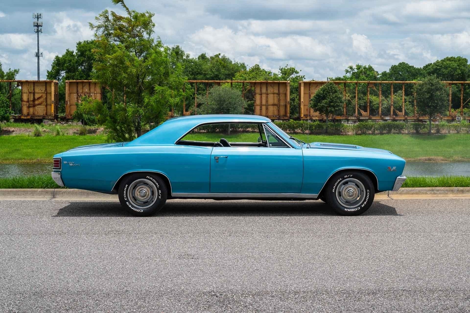 Chevrolet-Chevelle-1967-2-Door-33