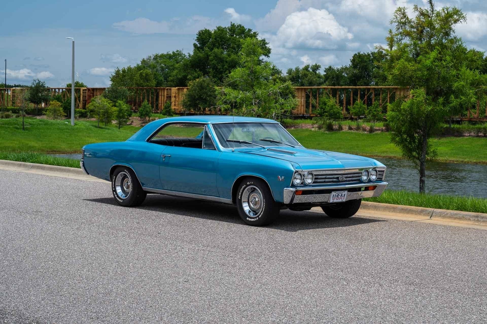 Chevrolet-Chevelle-1967-2-Door-8