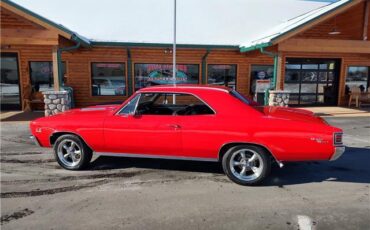Chevrolet-Chevelle-1967-2-door-coupe-12
