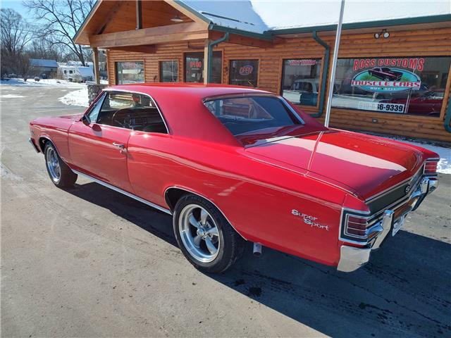 Chevrolet-Chevelle-1967-2-door-coupe-17