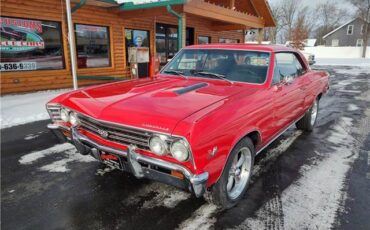 Chevrolet-Chevelle-1967-2-door-coupe-2